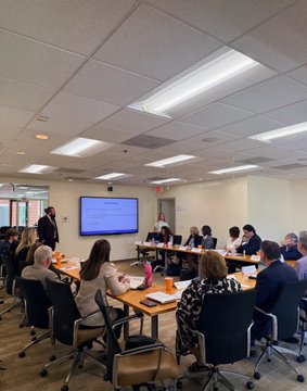 gilmajimenez's tweet photo. ACF and @NatlHeadStart hosted nearly 20 Head Start directors in DC to renew the program’s commitment to kids. ACF highlighted priorities: local flexibility, parent engagement, health, nutrition and federal-local grant setup. https://t.co/KkfvdtckSq