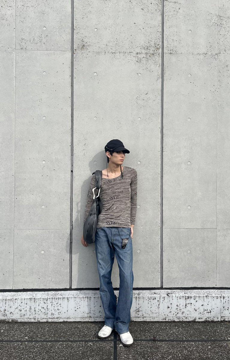 Lunvigor's tweet photo. 半年ぶりの着画 https://t.co/BZzgIhRlzi