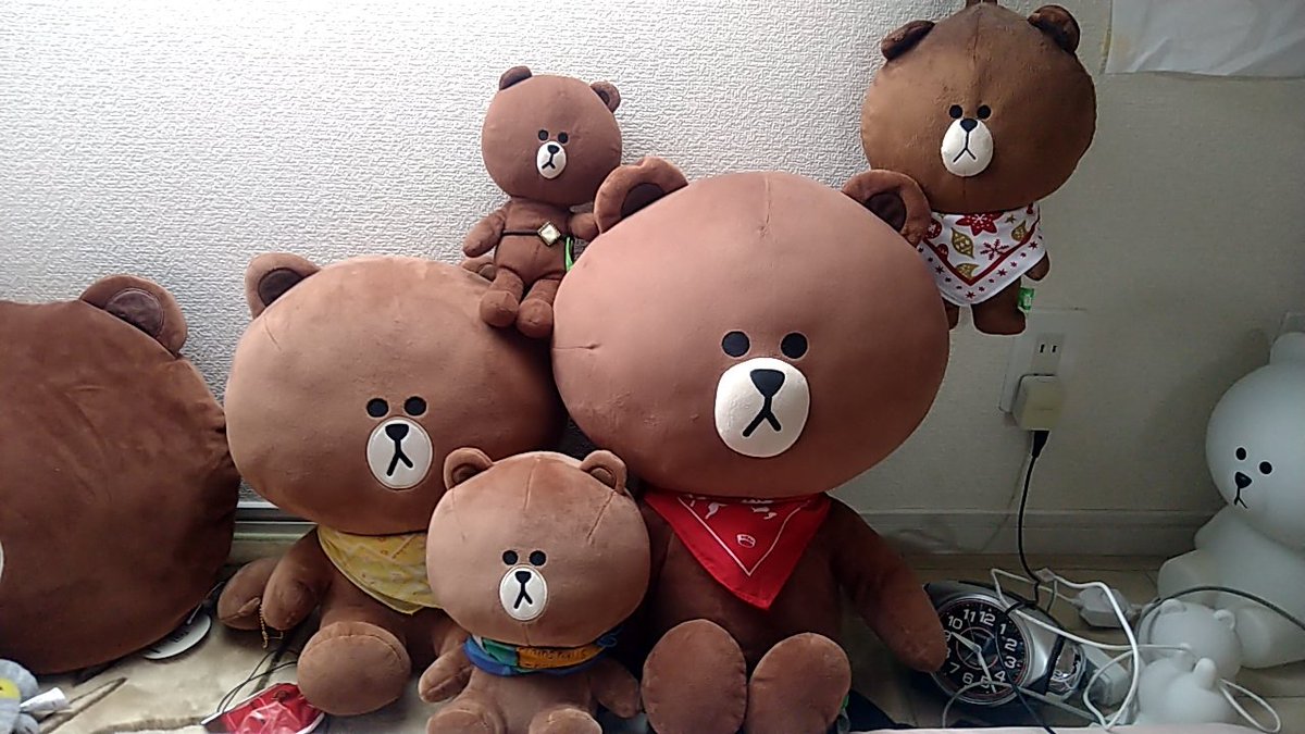 minikame1122's tweet photo. @LINEjp_official ブラウンのグッズを集めて
１５年経ったってことかー🧸💕
１５周年おめでとうございます😊
今でもずーっと大好きでいます🩷
グッズ当たりますように🙏💖

#祝LINE15周年
#LINEブラウン大好き https://t.co/kXB40bg6Xz