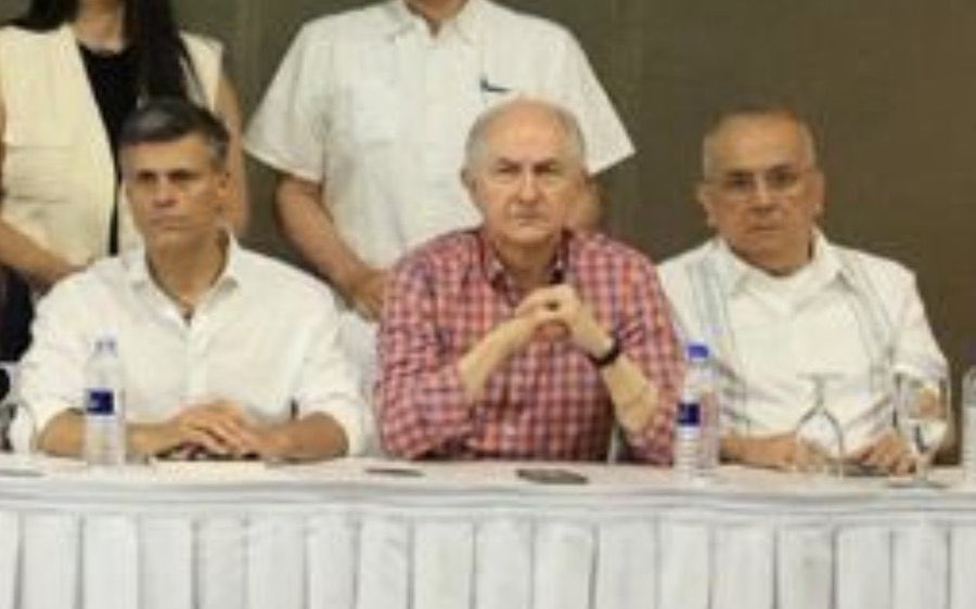 DeiviDMilano's tweet photo. LOS TRES REYES VAGOS DE MCM

Batracar, Malechor y Basaltar 

Los ves cuando hay millones $$$ https://t.co/RNOhm26dK2