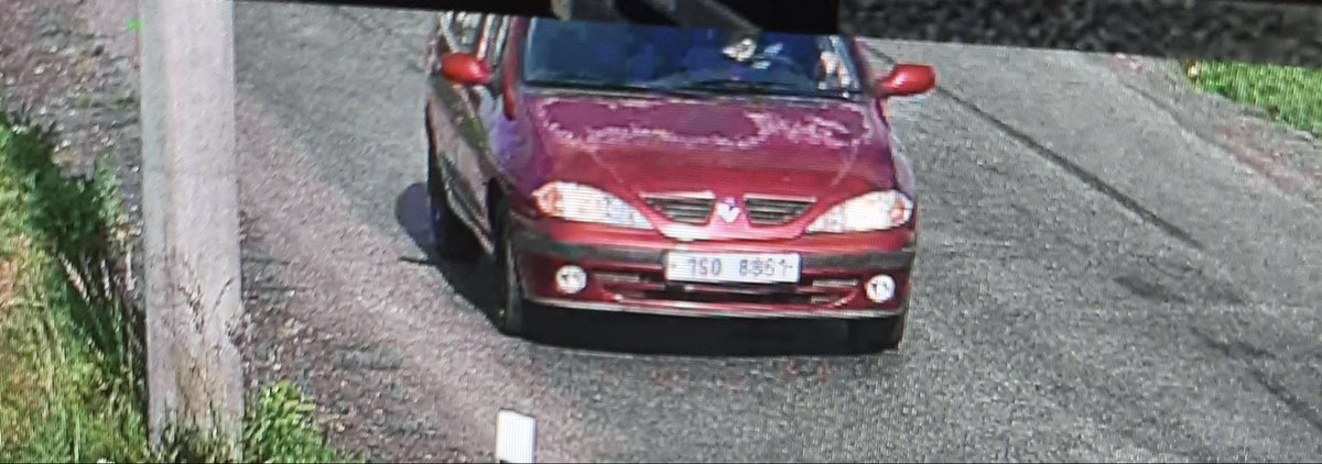 PolicieCZ's tweet photo. @vnitro Podle nově zjištěných informací by se hledaný muž měl pohybovat ještě dalším vozidlem, které si zapůjčil. Mělo by se jednat o vozidlo Renault Megane vínové barvy, RZ 1S0 8861. Pokud vozidlo uvidíte, kontaktujte nás na L158. #policiestc https://t.co/dCpEmY8GpZ