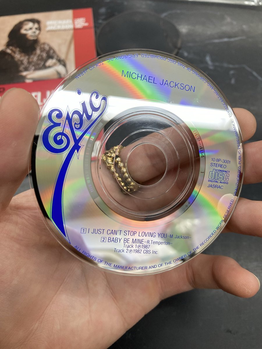 レアなマイケルジャクソンの8cm CDが入荷しました！ご来店、お