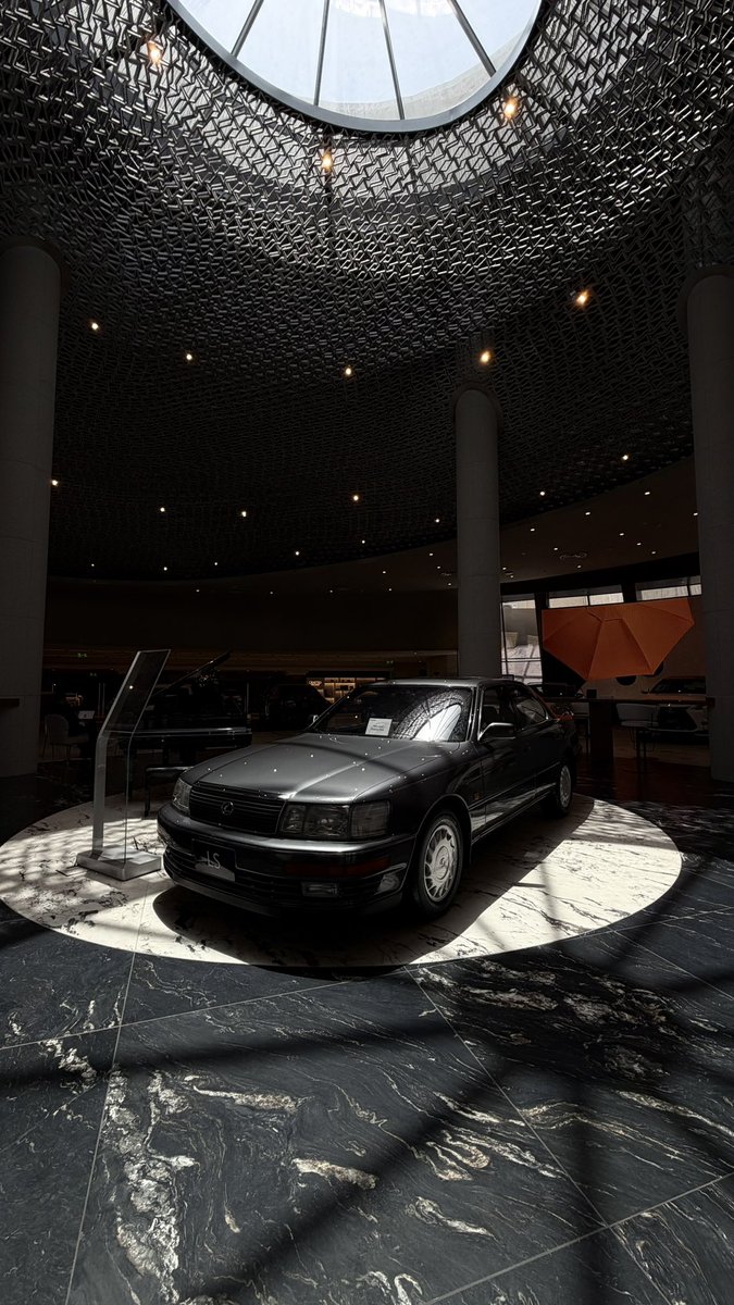 mo292h1's tweet photo. ملكة الكلاسيك
LS400 👑
#لكزس #Ls450 #lexus @LexusKSA https://t.co/ibMr80j2dL