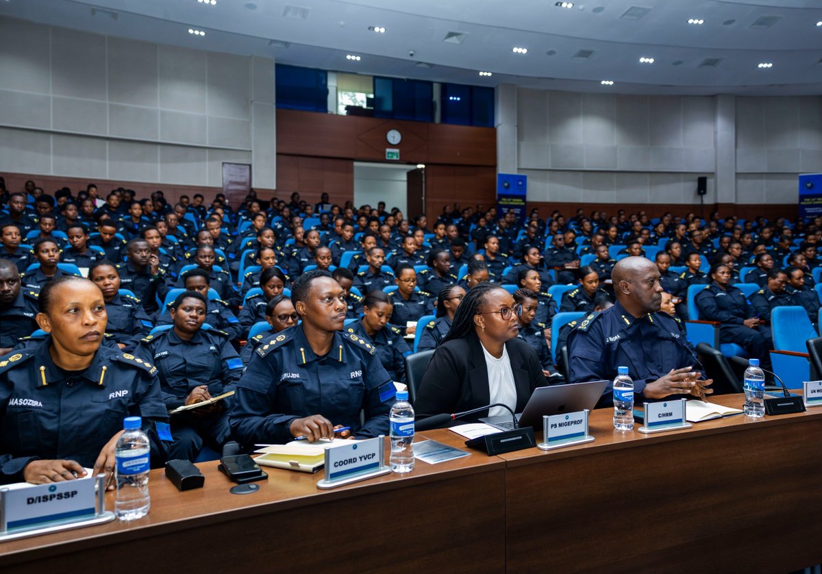 Ku Cyicaro Gikuru cya Polisi y’u Rwanda ku Kacyiru, hari kubera Inama ...