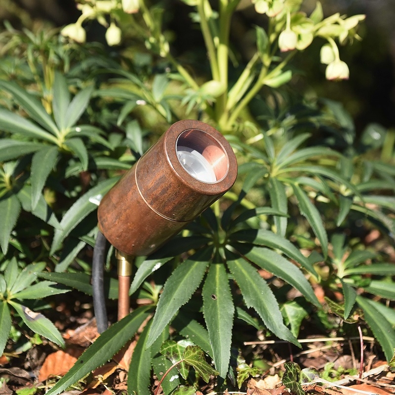 lighting4garden's tweet photo. The Compact Copper Spike Spotlight delivers warm, focused light exactly where you need it – perfect for trees, planting schemes and architectural details.

Shop: https://t.co/pPwKOIGK4m https://t.co/0KaH7vKaHP
