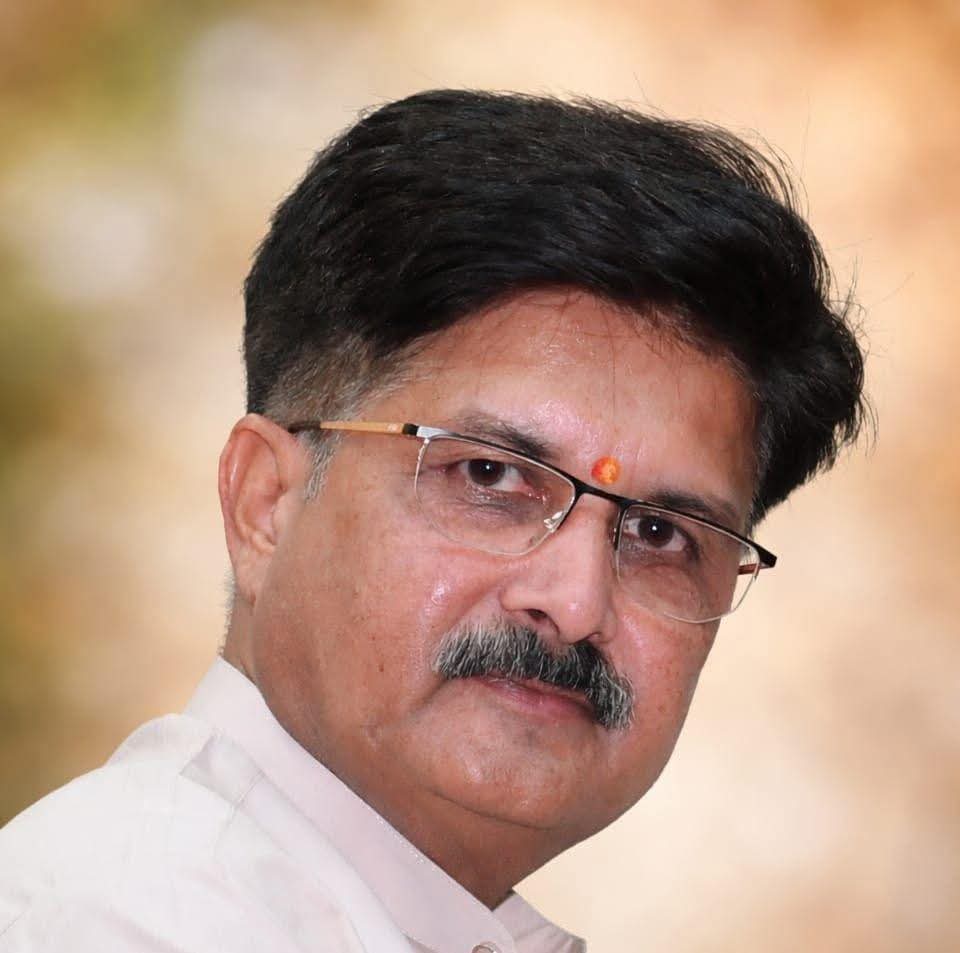 TheSukhRam's tweet photo. 2018 में NSS कार्य के दौरान श्री दीपक कुमार शर्मा सर से मिलने का अवसर मिला। आपका शालीन व्यक्तित्व, मृदुभाषी स्वभाव एवं सहयोगी भावना सदैव प्रेरणादायक रही है।
RPSC सदस्य के रूप में नियुक्ति पर हार्दिक बधाई। पूर्ण विश्वास है कि आपके अनुभव से आयोग को नई ऊँचाइयाँ प्राप्त होंगी। 🌹🙏🏻 https://t.co/MdtjdAQzep
