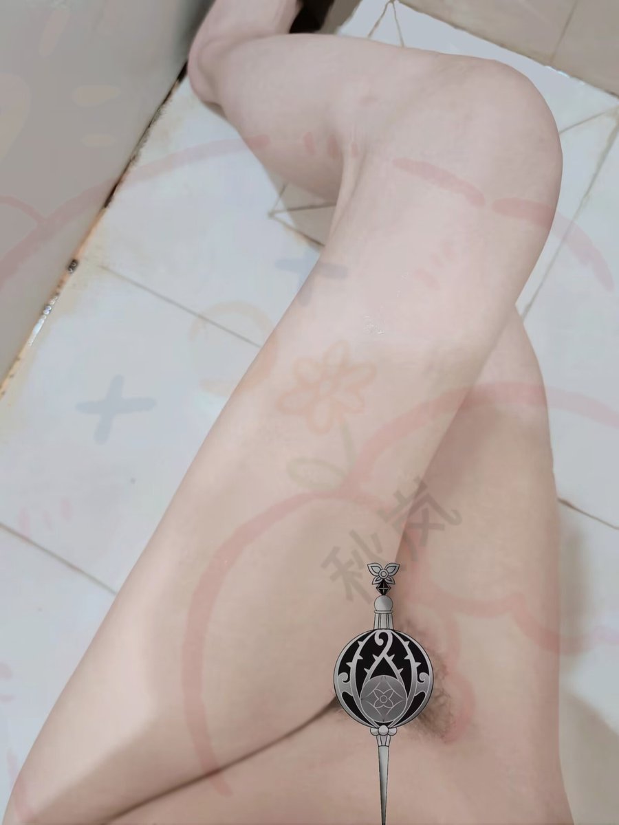 Itsu_mic's tweet photo. 你作业写���了吗？你钱赚到了吗？你找到对象了吗？你买车了吗买房了吗？你考上公务员了吗考上研究生了吗？你考上985211你考上高中了吗？你没有！那你还在这里刷小手机，你这个年纪，你怎么刷得下去的！
#女高中生 #宿舍自拍 #浴室 https://t.co/sDtZATxbPU
