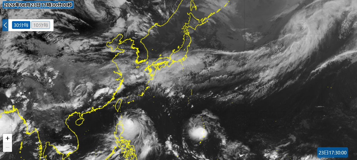 bbtweather's tweet photo. 台風7号、8号が兄弟のように列島に近づいてきます。
今日のライブBBTでお伝えします。 https://t.co/Fb7y4b9ZRW