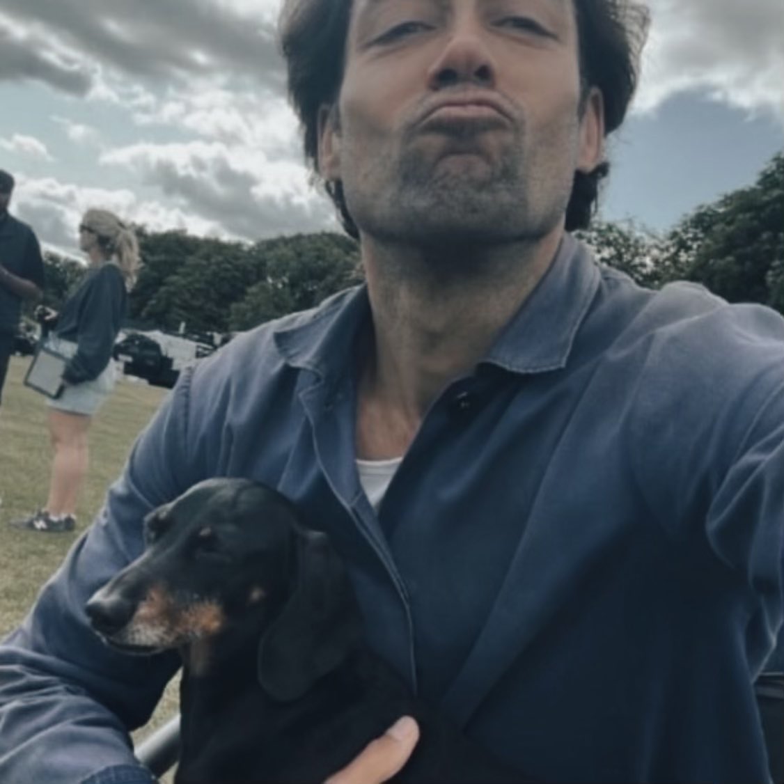 hawtdogman12's tweet photo. alex and bella, selfie king and queen https://t.co/1HXDBKcL1w