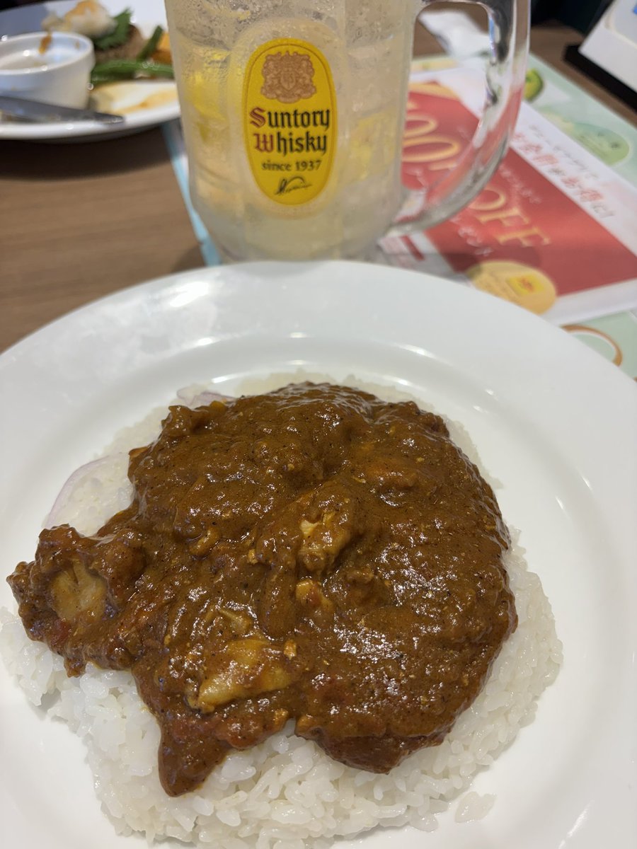 f__tdys's tweet photo. 今日の夕食はデニーズでカレーフェア
やっていると言う事なので早速行って
来ました。今回、食べたのは
・チキンビリヤニ
・テリーチキンカレー
を摘みにハイボール&amp;ビール🍺です。
特に（チキンビリヤニ）最高に美味しかったです。😋😋😋✨
（ビリヤニ）ハマルは〜 https://t.co/9xMimWaJPs