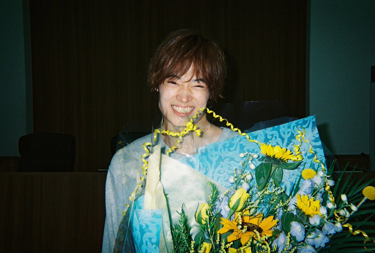 lunacy_TX's tweet photo. #ドラマるなしい 🕯️

˗ˏˋ 📷⌇ケンショー’s Film Camera ˊˎ˗

ご視聴いただきありがとうございました.ᐟ.ᐟ

ドラマ「るなしい」は
U-NEXTにて全話独占見放題配信中です👀🩶
🔗 https://t.co/NxuJHCFarf

ぜひ何度でも
「るなしい」の世界へいらしてください😌

#窪塚愛流 https://t.co/0EwGOoiZgh
