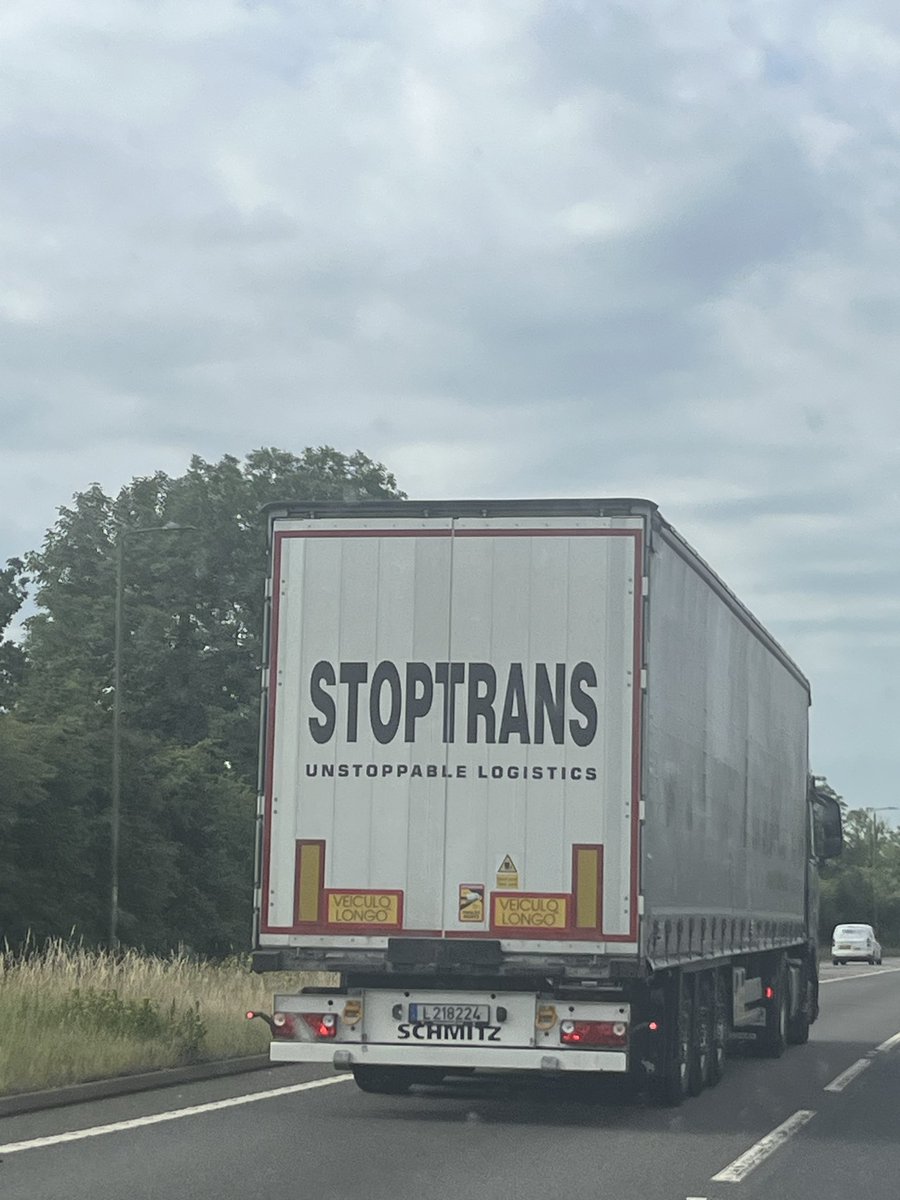 frichtermain's tweet photo. Wsh le camion transphobe https://t.co/bnBpnH5t9r