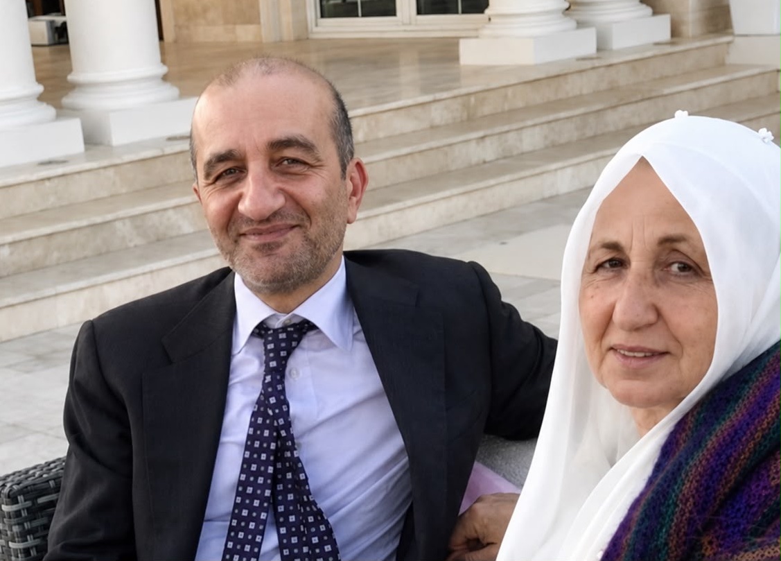 sevinozarslan10's tweet photo. ÖNEMLİ GELİŞME  

Avrupa İnsan Hakları Mahkemesi @ECHR_CEDH, on yıldır hapiste olan ve mal varlıklarına el konulan Koza Holding'in ortaklarından Cafer Tekin İpek'in "ÖZGÜRLÜK ve GÜVENLİK HAKKI"nın İHLAL EDİLDİĞİNE (AİHS m. 5/3) karar verdi. https://t.co/fGGZQOu6rK