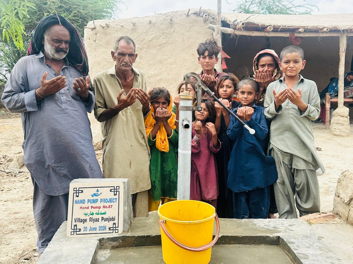 KolhiLeelaRam's tweet photo. Every handpump means healthier families, less hardship, and more hope. Two more villages now have access to clean drinking water thanks to everyone for your support. Total handpumps installed: 87. 🙏 #CleanWaterCampaign #Badin @gabeeno @asultanahmad @akhtarb1 @karachikhatmal https://t.co/Mv7y2PebMF