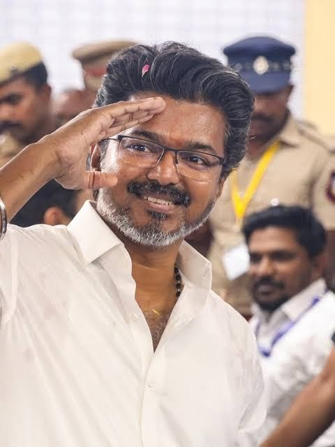rajzclef's tweet photo. கொள்கை. 
...............................
ரொம்ப பிடிவாதமாக "கொள்கை" மட்டுமே என்று இதுவரை வாழ்ந்துவிட்டேன். இனியும் அப்படியே தான். மாற்றம் இல்லை. 

ஆனால் ...கொள்கை என்பது ஒரு கட்சியால் மட்டும் வளர்வதில்லை, தனி மனிதர்கள் கூட்டாக ஆகும்போது தான் வளரும் என்பதை புரிந்துகொண்டிருக்கிறேன். There is no perfect person, nor a perfect party. சமரசமின்றி, சமாதானமாக வாழ்வதே சிறந்தது. 

"ஆக்கபூர்வமாக பேசுங்கள். கேட்கிறேன்" - இன்றைய நமது முதல்வரின் பேச்சில், என் மனதை தொட்ட வரிகள். 

நான் தேடிக்கொண்டிருக்கும் மாற்றத்திற்கான விதையை சமீபமாக பார்க்கிறேன். எதிராக நின்றாலும், நல்லதை சொன்னால் என் முதல்வன் கேட்பான் என்றால்...I am ready to accept and work with this government!

பேசவேண்டிய இடத்தில பேசி, ஒரு inclusive அரசியல் செய்யும்  முதல்வன் தமிழ்நாட்டிற்கு தேவை. And we got him. சில பெரிய மாற்றங்களை வரவேற்கிறேன். ஒருசில அமைச்சர்களின் அதிரடி செயல்களை பாராட்டவும் செய்கிறேன். 

"இன்றைய சட்டமன்ற உரை, இதுவரை இருந்த என் குழப்பத்தை நிவர்த்தி செய்தது."

I was wrong. And I am sorry for judging. முதல்வர் விஜய்யை மதிப்பிடுவதில் தவறு தான் செய்திருக்கிறேன். 

இன்றைய தேவை, தமிழன் முதல்வராகுவது. நடந்துவிட்டது. தமிழர்களும், திறமையானவர்களும்  அங்கே (TVK) குறைவு ... என்றால் ...நாம் நம்மவனை நம்பாமல் இருந்ததால் தான்! We have no right to complain or criticize. 

அவர் சொல்லும் "படிப்படியான மாற்றம்" என்பது, இருக்கும் சூழலில் தொலைநோக்கு பார்வை என்றே நம்புகிறேன். வெட்டி வீராப்பு, வெறுப்பு என் தமிழ் சமூகத்தை சரி செய்யாது. லஞ்சம் ஊழல் ஒழிக்க இந்த அரசாங்கம் முன்வருமானால், நானும் அதற்கு துணை நிற்பேன். ஒவ்வொரு தமிழனையும் துணை நிற்க அழைப்பேன். 

RSS வளர்ந்தது எப்படி என்று சொல்ல வேண்டியதில்லை. தமிழ்த்தேசிய வாதிகள், ஒரு சேர மற்றவர்களோடு இணையவேண்டும். வாய்ப்பிருக்கும் இடத்தில் நமக்கான அரசியலை முன்னெடுக்கவேண்டும். இருக்கும் இடத்தை நமக்கேற்றார் போல் அரசியல் படுத்த வேண்டும். 

குறை சொல்பவன் சொல்லிகிட்டே இருக்கட்டும். I am tired of the hatred, ego and irrelevant fight among the tamizhs. Judgements and gossip is something that has destroyed so many. இந்த நிலத்தை முதலில் ஊழல்வாதிகளிடம் இருந்து மீட்போம். பிறகு, நமக்கானது நமக்கு கிடைக்கும். 

நான் நானாக இருக்க "தமிழக வெற்றிக் கழகம்" அனுமதிக்குமானால், உளமார ஆதரவு சக்தியாக இருக்க உறுதியளிக்கிறேன். அதுக்காக முட்டு எல்லாம் கொடுக்கமாட்டேன். It will always be Iniyaval as usual.

எனது இறைவன் "சிலுவையில்" உயிர் நீத்தவர். எனது தலைவன் "மேதகு" அனைத்தையும் இழக்க துணிந்தவர். காசும் வாங்கல, என் நேர்மையை அடகு வைக்கவும் இல்லை. என் ஆசையும், கனவும் ஒன்று மட்டுமே. நம்முடைய நிலத்தில் நாம் நல்லவிதமாக வாழனும்.

எந்த கட்சியானாலும், தமிழர் ஒருவர் சிறப்புற சேவை செய்தால், அவர்களை கடந்து போகமாட்டேன். தமிழர் ஆக்க சக்திகளின் இணைப்பு ஒன்றே எனது கொள்கையாக... மனிதம் ஒன்றே இலக்காக!

 #iniyaval #iniyavalrajini #tvk #followers

பி.கு : திட்ட நினைப்பவர் கடந்து போங்க. கேள்விகளை நாகரிகமாக வைக்கலாம். பதில் சொல்கிறேன்.