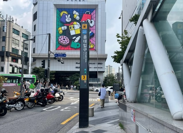 hiroba_story's tweet photo. 🇰🇷韓国ソウルで楽しく韓国語を学びたい方へ✨
🍅トマト韓国語教室📚
1週間から～参加OK！
滞在先セットも🙆‍♀️
🏡 ホームステイ
👭 シェアハウス
🚪 コシウォン
韓国ドラマのあのセリフや、K-POPの歌詞で
楽しく韓国語を学んでみませんか？🇰🇷💕
💚公式LINEに『トマト韓国語』とお送りください📩
https://t.co/gkX7EPyolm
🔗詳細ホームページはコチラ👇
https://t.co/SY7GIix2oE
#韓国語学留学 #韓国語教室 #韓国留学 #語学堂 #韓国ドラマ #KPOP #ソウル #弘大