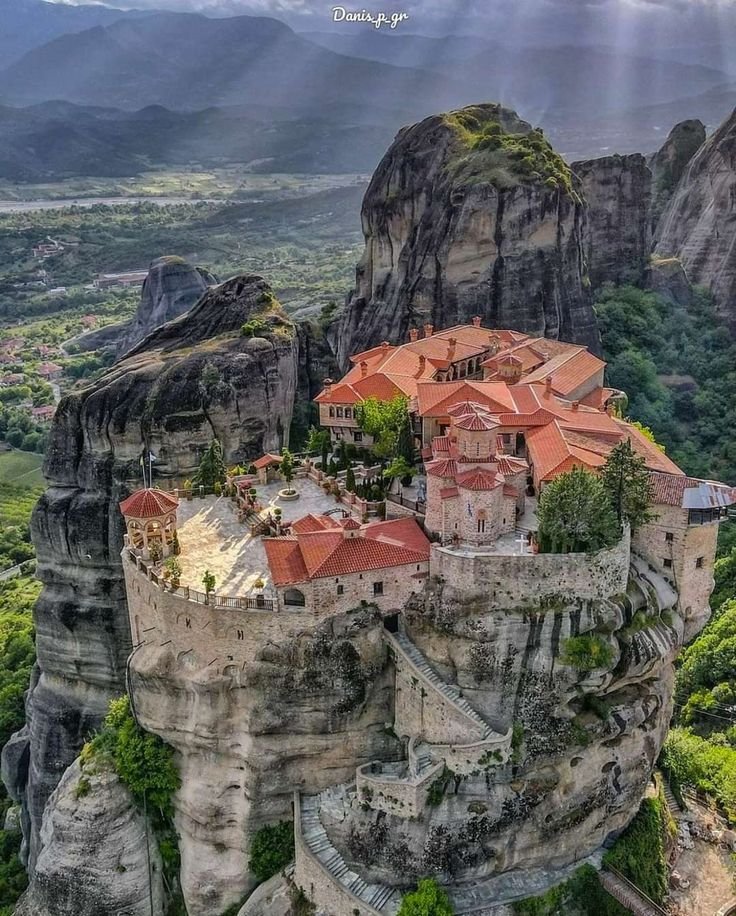 ab_cd_1235's tweet photo. Meteora Greece 🇬🇷 https://t.co/0Kmyapc61L