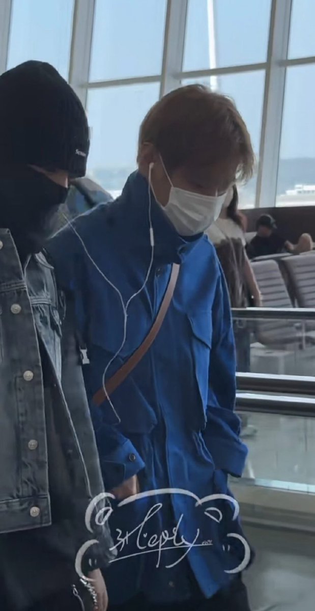 TTZM_tk's tweet photo. 耳机线缠绕的是心跳的频率
#taekook https://t.co/W898HTlz6G