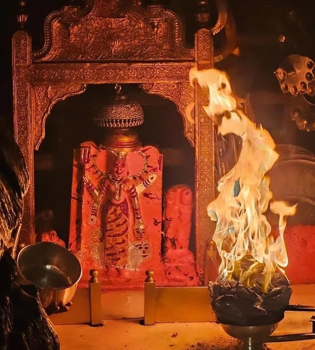 BAJRANGLAL58242's tweet photo. 🙏🙏 जय मां करणी 🙏🙏 https://t.co/xhkLHeejQY