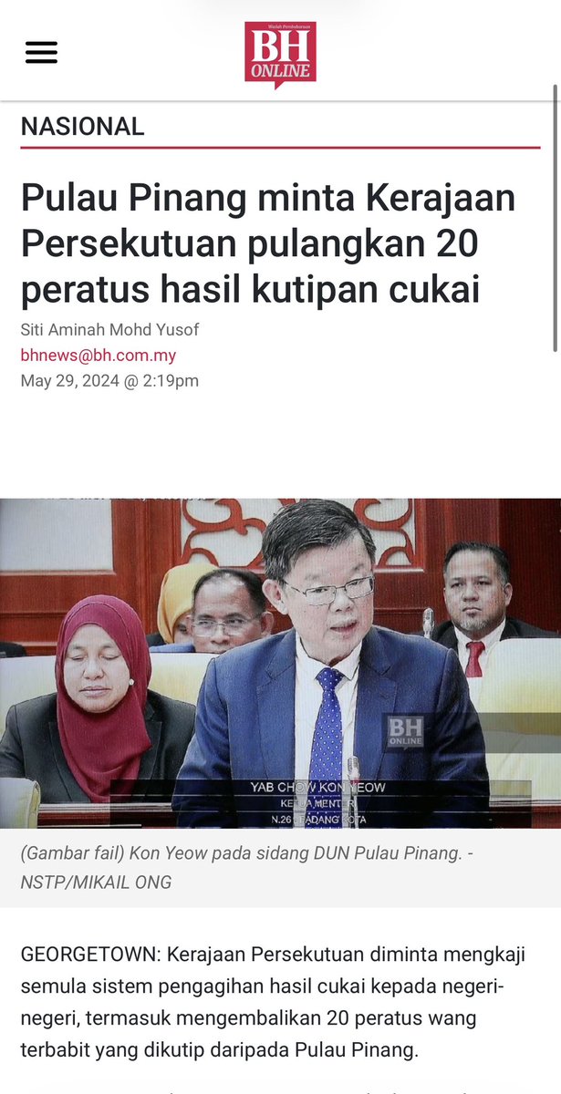 syahir's tweet photo. hal peruntukan ni sebenarnya takkan selesai sebab Kerajaan Negeri cakap benda lain, Kerajaan Persekutuan cakap benda lain. macam ayam dengan itik.

obviously Kerajaan Negeri nak perkongsian hasil dalam bentuk tunai tapi Kerajaan Persekutuan cakap kami dah bagi peruntukan mengurus dan pembangunan (projek).  

bukan Johor je mintak perkongsian hasil lebih tinggi, Penang pun mintak 20% hasil yang dikutip di Penang dikembalikan kepada Kerajaan Negeri. 

avenue untuk perbincangan mengenai tuntutan macam ni adalah Majlis Kewangan Negara yang dihadiri PM, Menteri Kewangan, MB-MB, CM-CM itu termaktub dalam Perlembagaan Persekutuan. 

yang tunai Kerajaan-Kerajaan negeri dapat melalui capitation grant setiap tahun mungkin tak cukup bagi negeri, contoh Johor dapat RM1.008 bilion, Penang dapat RM357 juta. 

secara logiknya pun Kerajaan Persekutuan perlu hasil yang lebih tinggi kerana tanggungan dalam senarai Persekutuan meliputi pendidikan, kesihatan, pertahanan, keselamatan dan lain-lain manakala senarai negeri melibatkan tanah, sumber galian dan beberapa perkara lain dalam senarai bersama. 

kalau negeri nak lebih hasil perlu dipinda senarai persekutuan menjadi senarai bersama dan sebahagian perbelanjaan juga ditanggung Kerajaan Negeri seperti emolumen (gaji) dan juga projek pembangunan. 

bermaksud perbelanjaan Kerajaan Persekutuan untuk negeri-negeri akan berkurang dan perbelanjaan Kerajaan Negeri akan bertambah.

devolution of revenue kena bersekali dengan devolution of responsibility and burden. 

also kalau nak devolve hasil dan kuasa kepada negeri tak boleh satu dua negeri, kena semua sama jadi negeri-negeri kurang kaya berisiko terdedah kepada masalah kewangan sebab sumbangan hasil negeri kepada persekutuan rendah.