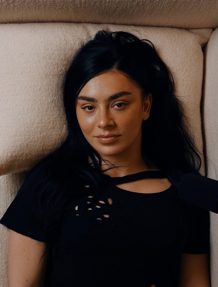 xcx_files's tweet photo. https://t.co/R17KHBrq8z