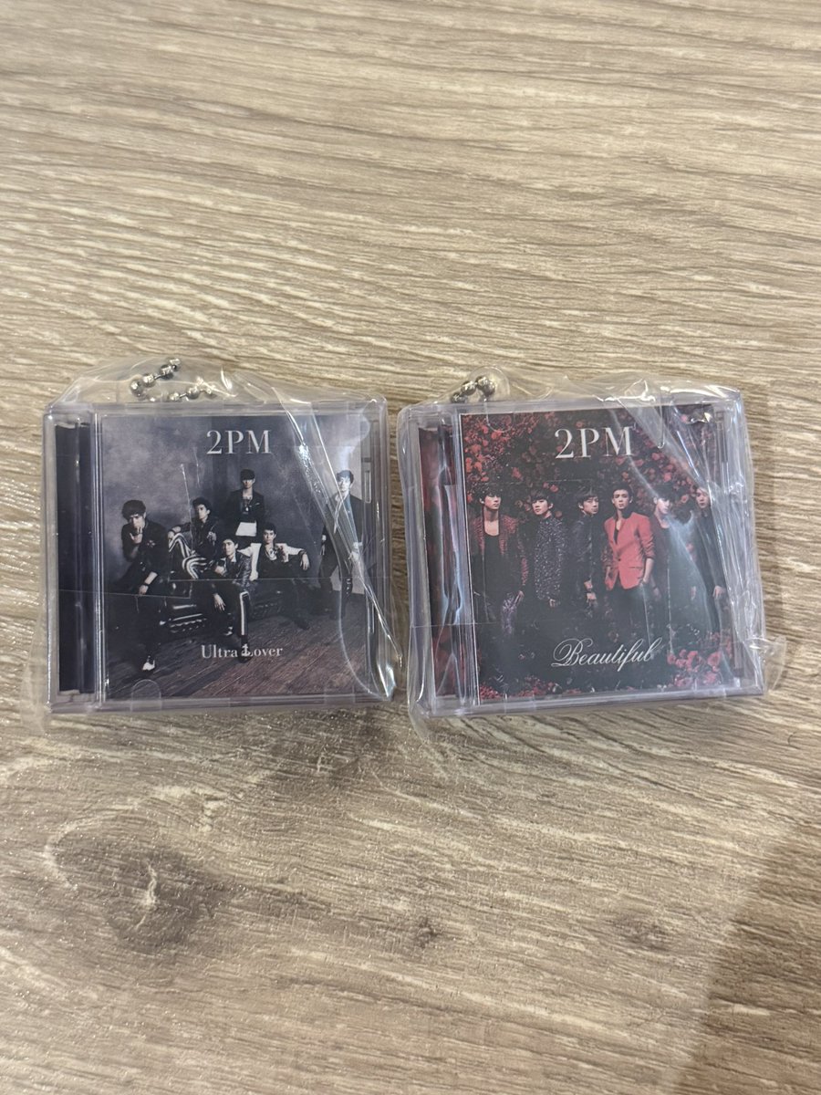 akalidon's tweet photo. 【交換】2PM ガシャポン ガチャ ミニCDコレクション カプセルトイ

譲：Beautiful、Ultra Lover(画像)

求：画像2 シークレット>Promise

郵送希望📮
まとめての方優先
検索から気軽にお声がけください🙇‍♀️ https://t.co/C0VmFrtpTc