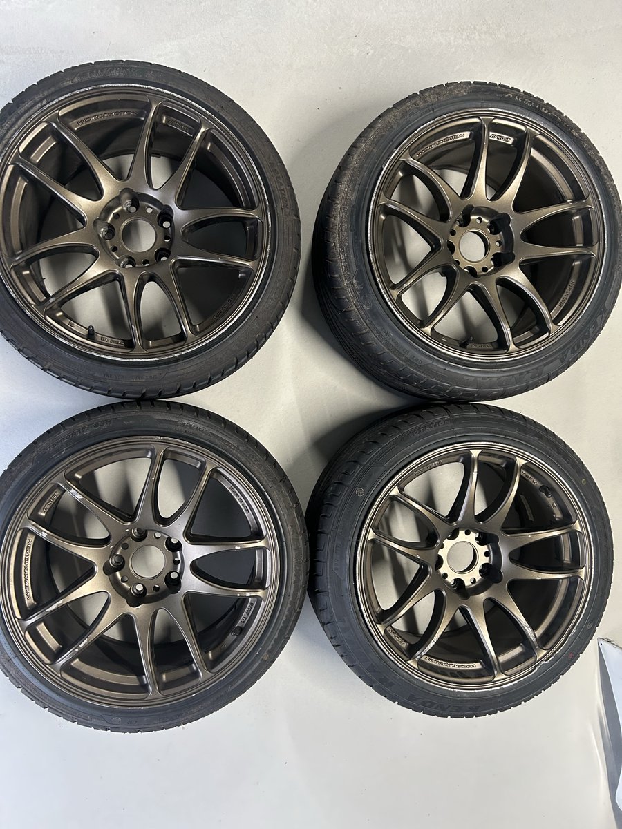 Dai_CHASER_1JZ's tweet photo. work emotion cr kiwami 
17inch 9j +17 4本
傷、塗装剥がれあります。
1本だけえぐれ有りですがエア漏れありません。
KENDA KR20
215/40/17 2本
215/45/17 2本 ついてます。まだまだ使えます。

群馬県から13万円一括で直接取引のみでお願い致します。 https://t.co/EVSQfuMOON