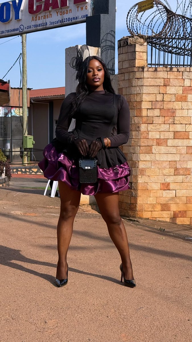 Ajiswag2's tweet photo. Confidence level: Self-made. 👑
Classy, sassy, and a little bad-assy. 👑 Not everyone likes me, and that’s my power.
#Attitude #BossVibes #SelfMade #ConfidenceIsKey #KingMode #Fearless #StayRare #NoLimits #Lifestyle #Viral https://t.co/AZrcOlWiuD