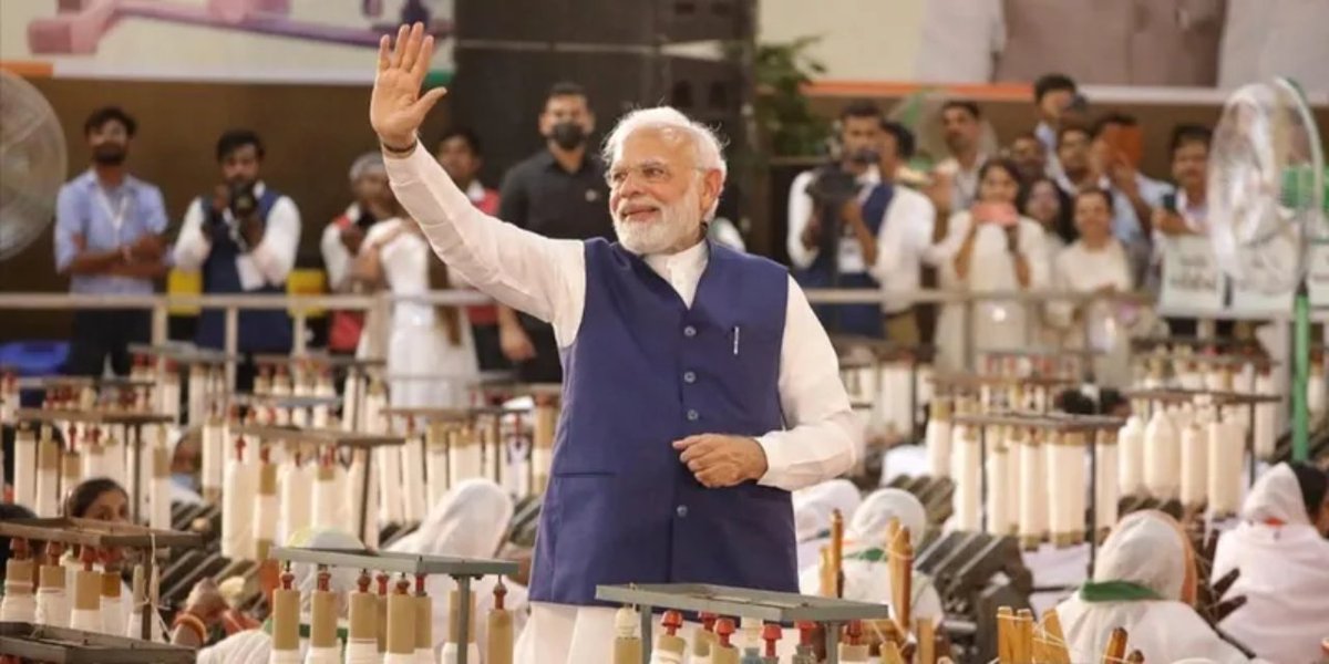 homefvc's tweet photo. AEPC congratulates Prime Minister Narendra Modi on becoming India's longest-serving elected Prime Minister and highlights reforms supporting apparel exports.

Read More:- https://t.co/kyVpCCUDwm

#AEPC #NarendraModi #ApparelExports #TextileIndustry #PMMITRA #RoSCTL #PLI https://t.co/51ZMIV4RXl