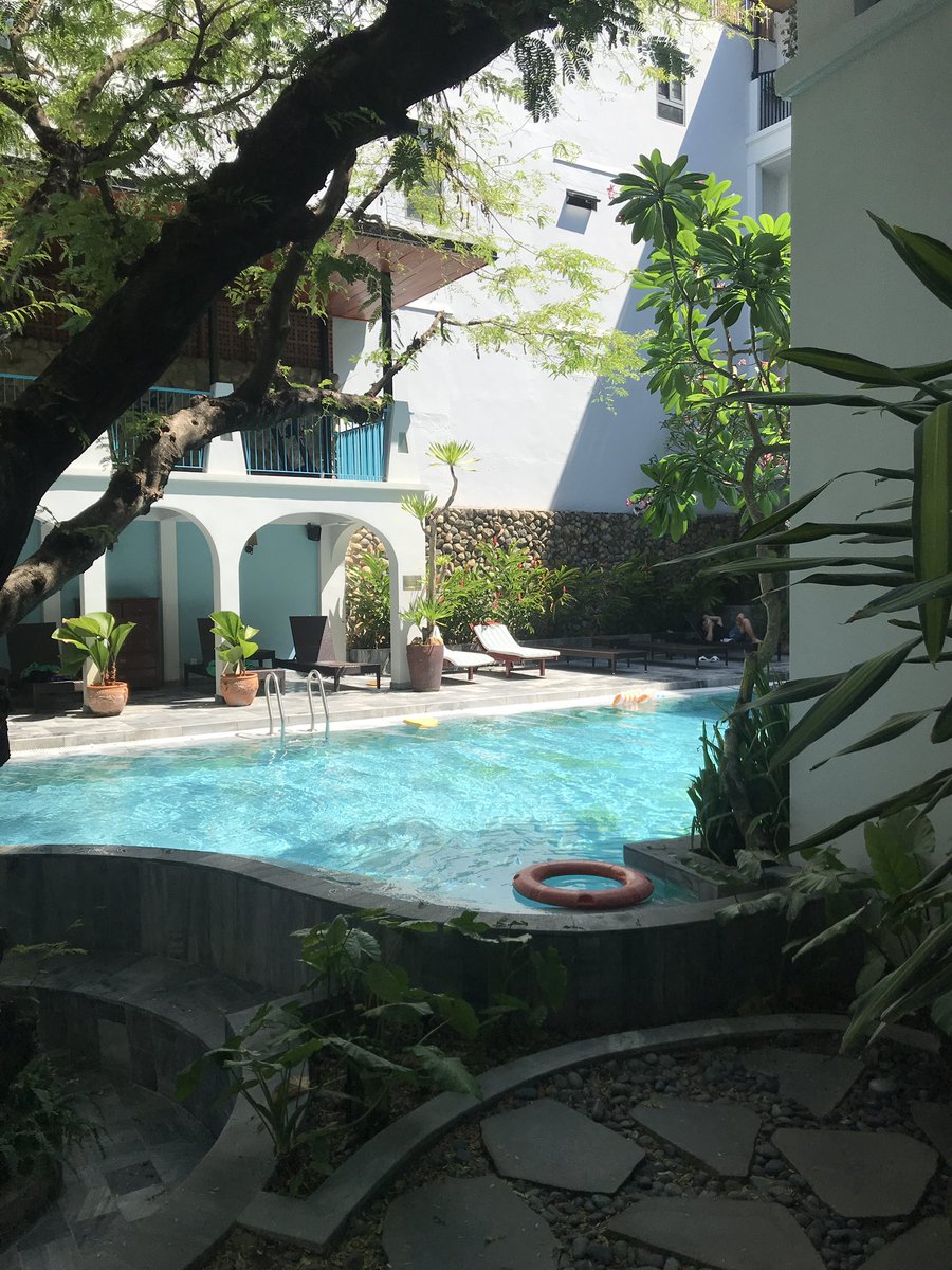 ib0o0ow's tweet photo. 다낭 1���차 . . 🌴🎁 https://t.co/T9ziAKFewZ