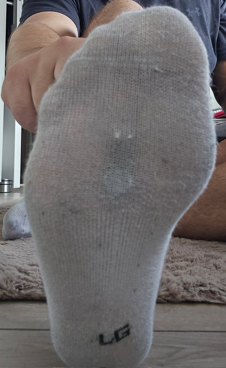 JamesOsiris2's tweet photo. Funny how you tinies want to be my slave, but when you're in my sock you cry about the heat and the smell #macrophilia #shrunkenman #shrunkenwoman #tinyslave #malesocks #giant #master #tiny #slave #shrunk  #footfetish #malefeet #shrunkenman #shrunkenwoman #tinyslave https://t.co/HtKiBMUCTk