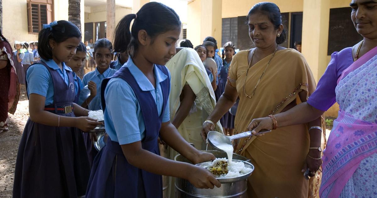 mannan_pathan's tweet photo. @NewsAlgebraIND Best balanced healthy hygienic mid day meal in karnataka with 6 eggs every week. 
No match to it . 
Learn the prototype https://t.co/hAQxC4YYof