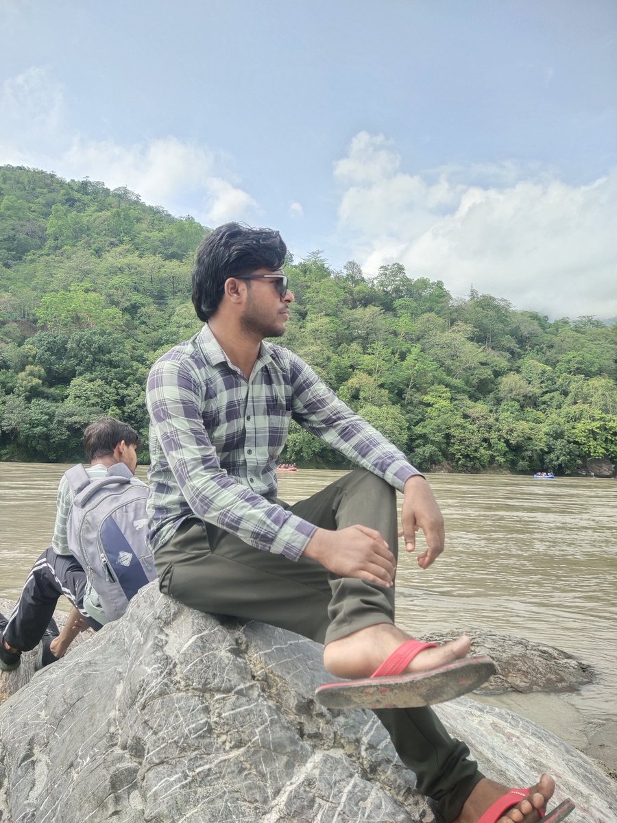 RamBhawam's tweet photo. Heaven was too far away, so God made mountains...
Ram Bhawan https://t.co/aHldyS6sjH