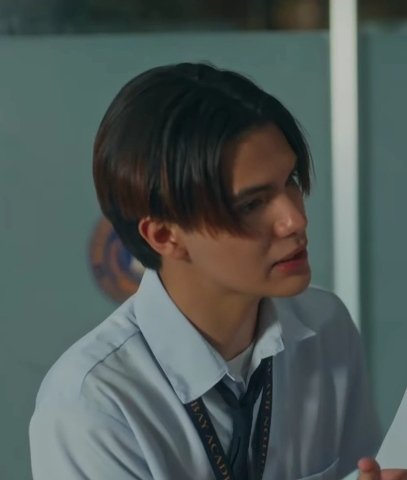Shutaccamhie's tweet photo. bukod sa nakakapikon ugali ni raviel (lee), napipikon ako sa buhok niya HAHAHAHAHAHAHAHA parang plinantsa na nilgyan ng gel 😭🤚🏻
ANGUEL MULING PAGKIKITA
#YMFSAnGuel
#YMFSFirstDay https://t.co/ZWFFKU7NCo
