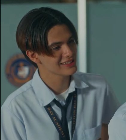 Shutaccamhie's tweet photo. bukod sa nakakapikon ugali ni raviel (lee), napipikon ako sa buhok niya HAHAHAHAHAHAHAHA parang plinantsa na nilgyan ng gel 😭🤚🏻
ANGUEL MULING PAGKIKITA
#YMFSAnGuel
#YMFSFirstDay https://t.co/ZWFFKU7NCo