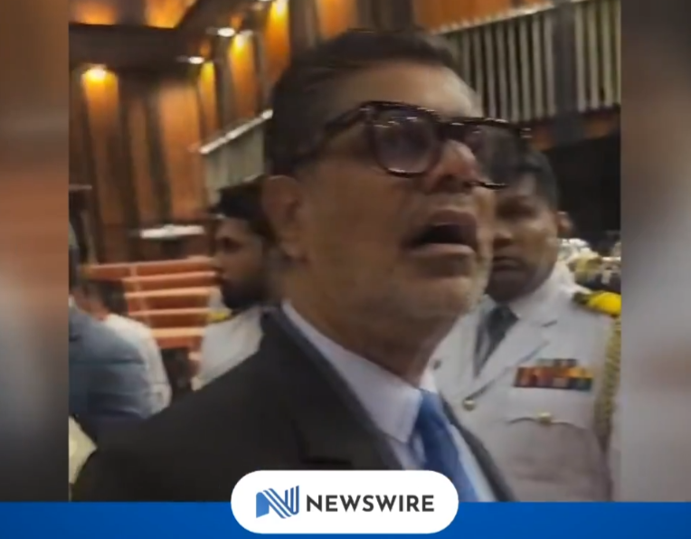 Srizzyl's tweet photo. @NewsWireLK The rest of the population watching the parliament be like 😭😭 https://t.co/GFkc4VktE6