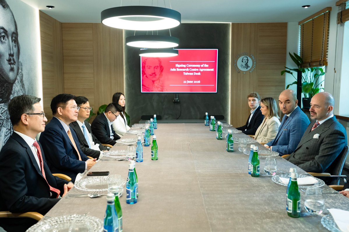 chia_lung's tweet photo. At the Casimir Pulaski Foundation, I witnessed the Taiwan Project cooperation agreement between the Taipei Representative Office in Poland and the Foundation. A new step for Taiwan-Poland think tank ties, strategic dialogue, and defending democracy. https://t.co/16UZZ8On7v