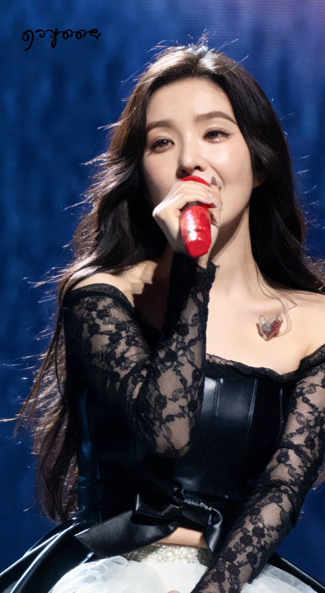 sookc6's tweet photo. 20260620 [I-WILL ] in MACAU
🎤
#IRENE #아이린 https://t.co/v6D67oHtNF