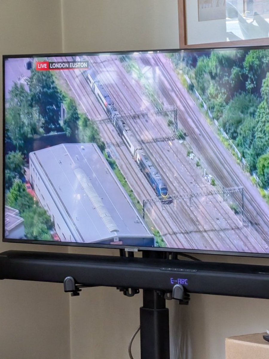 angrydadd's tweet photo. Andy Burnham on a train… this is what the BBC spend out to tax on.
He’s not the president. He’s a far left, socialist gob shite politician who has just won a seat. 
You’d think it was the second coming ffs.
No one cares. It’s meet the new boss, same as the old boss. https://t.co/Ji2kkuIHFE