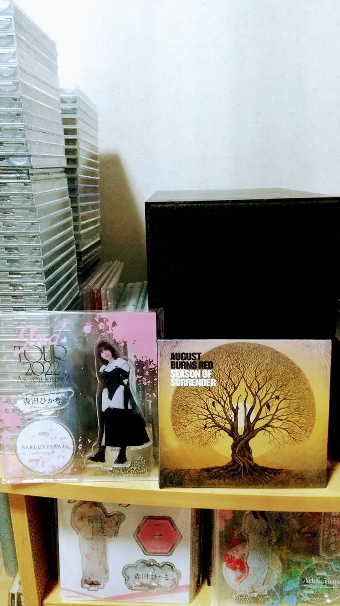 FAST0903's tweet photo. August Burns Redの新譜
をタワレコで買いました。
とにかくかっこいいです(語彙力) https://t.co/B7DsFw7AYQ