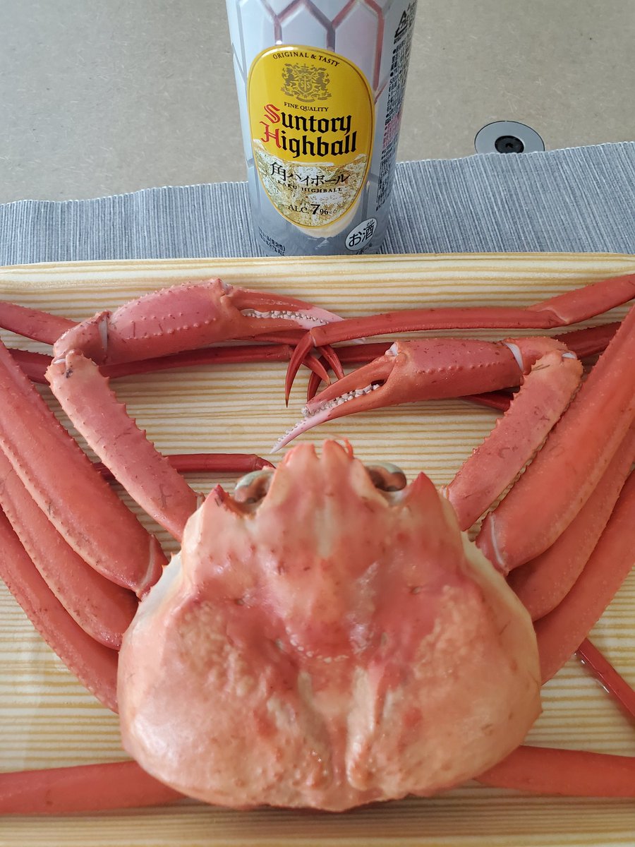 nipporea2's tweet photo. 福井県の皆さま
おじゃましました
お持ち帰りの品etc
カニ半額で何と千円
想像を越えるウマイさ
#知らんけど https://t.co/hSgv1zwm0T