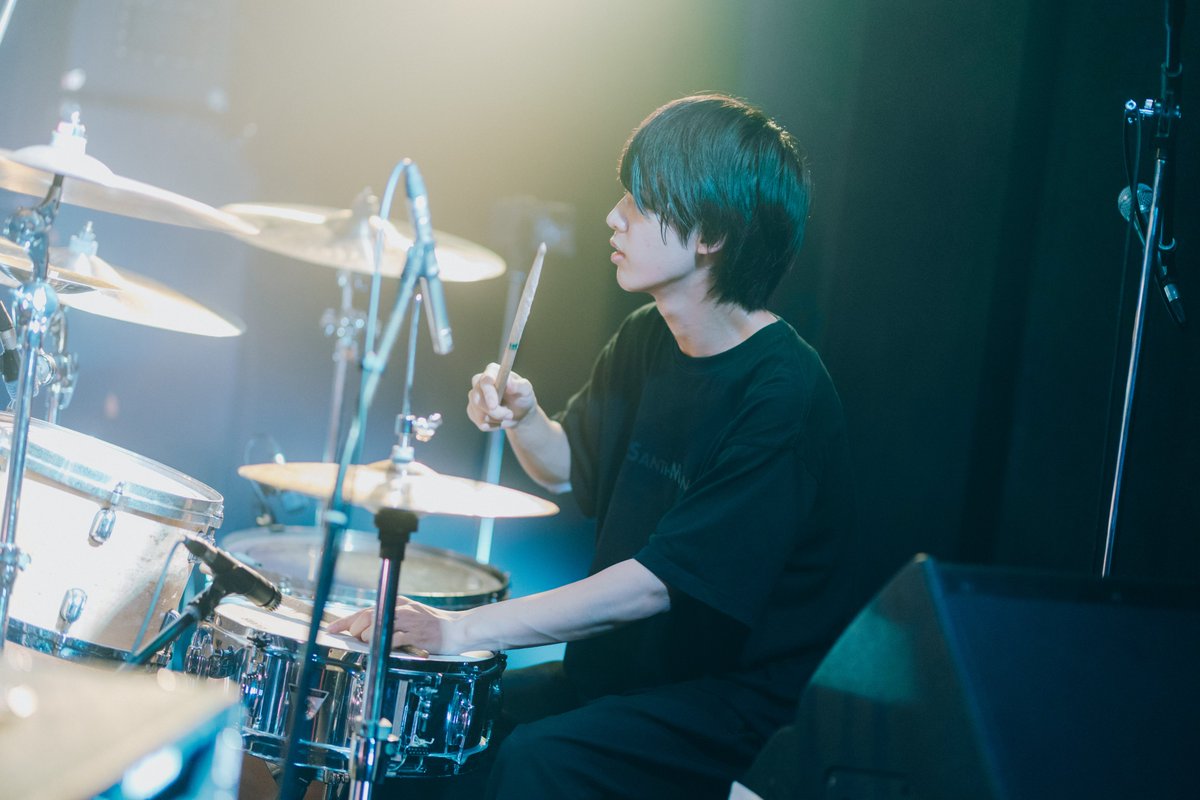 aolok_band's tweet photo. 【Live photo】

"Proust"
-Nishieifuku JAM 8th Anniversary-
at 西永福JAM

撮影:カワセルイ(@ruirui111946) https://t.co/gzYMzyW2Lc