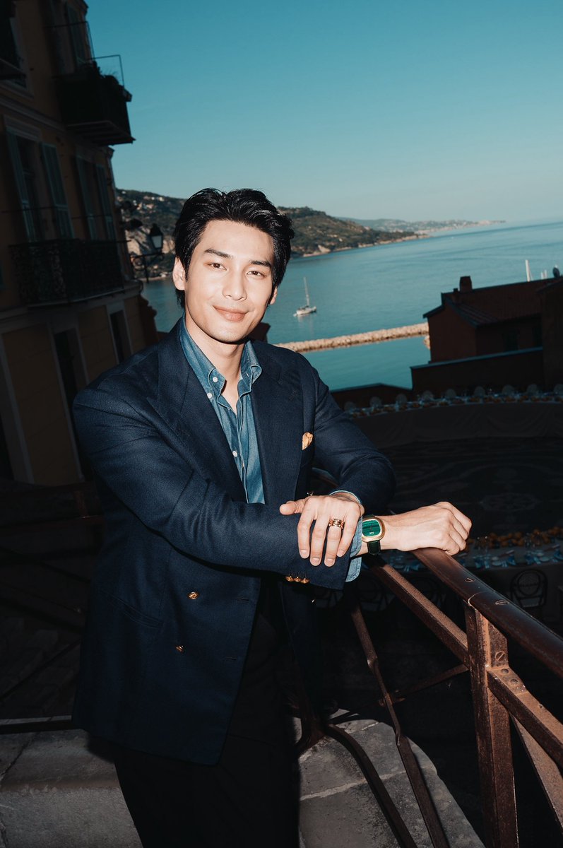 rizzmagazine_th's tweet photo. #Piaget เฉลิมฉลองภายใต้ซีรีส์ไตรภาค Extraleganza จัดงานเปิดตัวคอลเลกชั่นมาในชื่อ '#ColoursofExtraleganza' ณ เมืองม็องตอง ประเทศฝรั่งเศส โดยมี " #อาโปณัฐวิญญ์ " Global Ambassador ร่วมถ่ายทอดมนต์เสน่ห์ พร้อมพาสำรวจนิทรรศการสุดยิ่งใหญ่

#PiagetSociety #PiagetHighJewellery https://t.co/U1EAUAcLP5