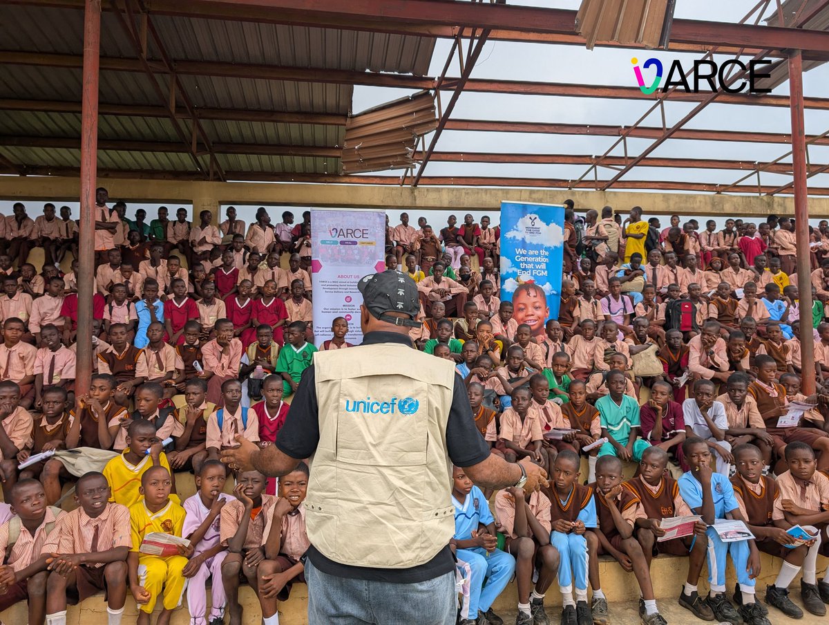 VARCENigeria's tweet photo. Boys teaching boys. That’s how we change the story on FGM.

The Male Champion Alliance just led step-down trainings for secondary school boys at YTD School, Ede and Ede High School on ending FGM... https://t.co/I9t8tbKkdt