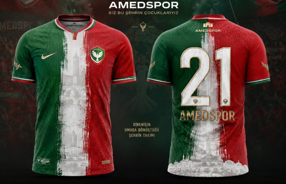 mskOfficl's tweet photo. @aslanferit21 Ferit bey  Amedspor yönetimi tarafından taraftarın oylamasına sunulan formalar maalesef tüm traftarlardan tepki gördü . Oysaki taraftarların kendince tasarladığı formalar daha çok ilgi görüyor. Sizinde bunu haber yapmanızı istiyoruz yönetim taraftara kulak vesin. Örnek formalar https://t.co/RlfxbOdKc7