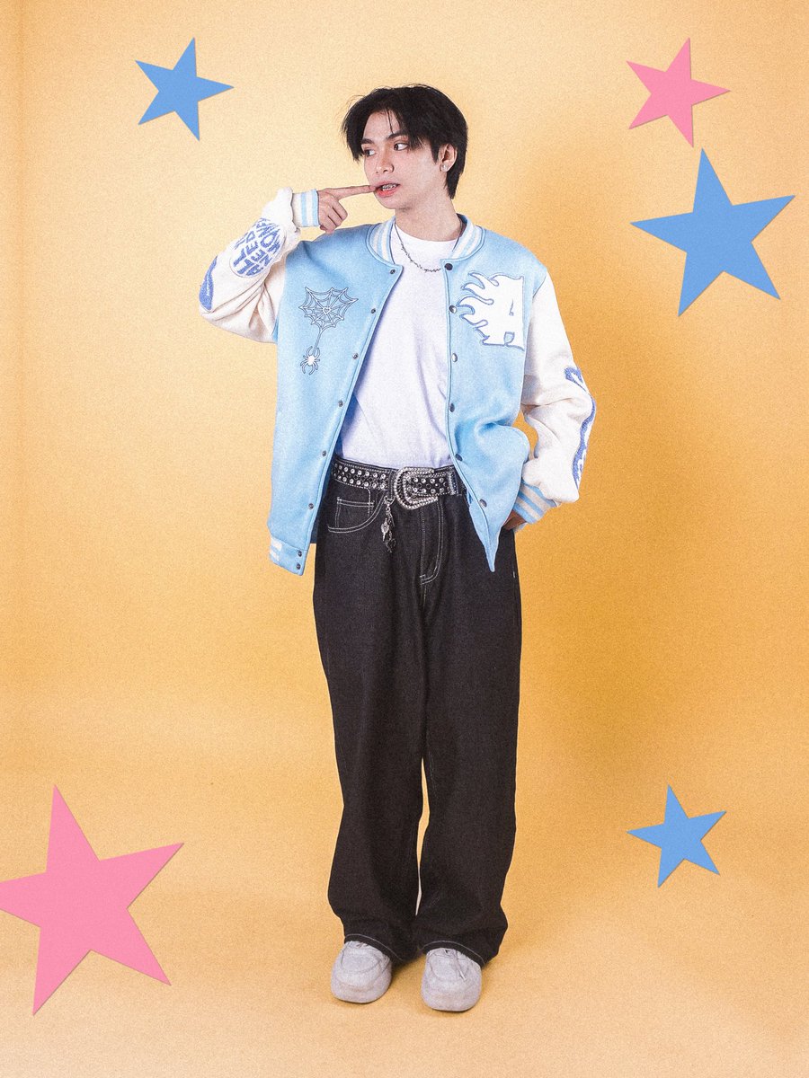 azter_ph's tweet photo. AZTER_Alas | Photo Series 

Parang may… mali? Or maybe, parang may something new coming up for Azter this year! ⭐️🤷🏻‍♂️🙅

Special thanks to : 
Management : @StarPopPH @1musicmngmt @AORPhilippines 

📸 : @_bleumman 
👔 : Twinkles - Fanhouse

#AZTER #AZTER_Alas https://t.co/ygHn5IAqR8