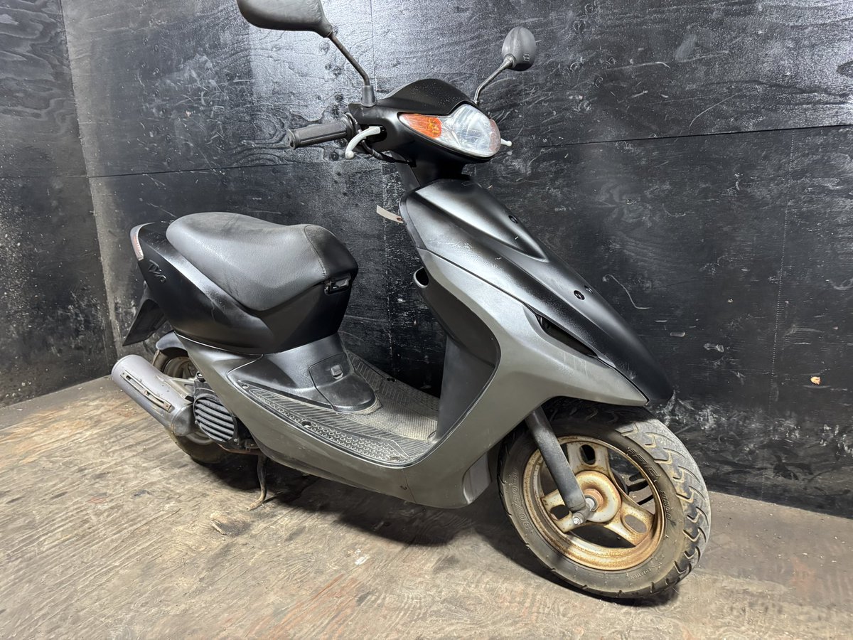 autoshop_able's tweet photo. 08061936H ホンダ　マッド　スマートディオ

激安原付入荷しました♪
バッテリー新品！
 4スト、集中キー！
通勤、通学におすすめ！

★店頭で試乗可能★

お支払い金額4.0万円(税込)

車両詳細、始動動画はこちらから↓

https://t.co/xvYALS7GfJ

本日配送可能！
0429730245までお電話ください https://t.co/oCwmDDBUjB