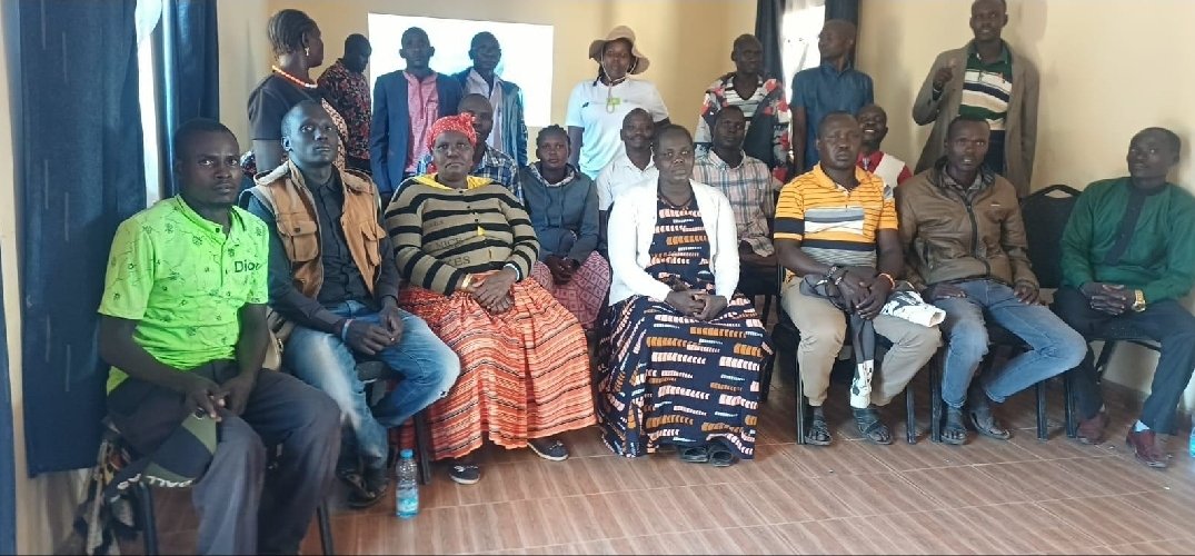 FAOKenya's tweet photo. Strengthening watershed management in West Pokot 💧
#Happeningnow
28 stakeholders team developed & validated the draft Alale Watershed Management Plan through mapping & collaboration.
#WaterManagement #IWRM #PLACE https://t.co/Zoh3bdovRD