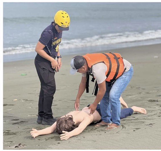 marizumali's tweet photo. LOOK: The PNP-CIDG conducted a re-enactment of the drowning incident in Dipaculao, Aurora, that claimed the lives of Rene Baterbonia and Divine Adili. The re-enactment was carried out at 2:40 p.m., the same time the incident occurred on June 8. @gmanews https://t.co/PtHRpQXQl7