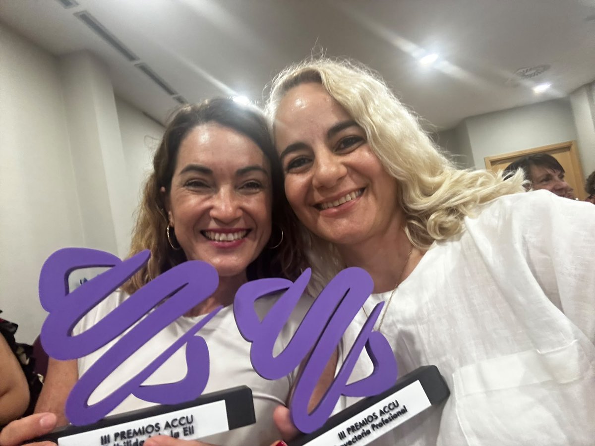 geteccu's tweet photo. Celebramos que @yzabanaa, presidenta de GETECCU, ha recibido el premio a la trayectoria profesional de @ACCU_Espana en el marco del #CongresoACCU2026 

Un reconocimiento más que merecido a una carrera dedicada a la investigación y al compromiso con pacientes con EII 👏👏 https://t.co/OW8TdYJ8EB
